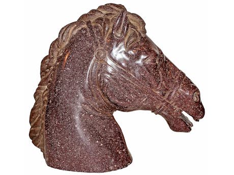 Porphyrkopf eines Pferdes